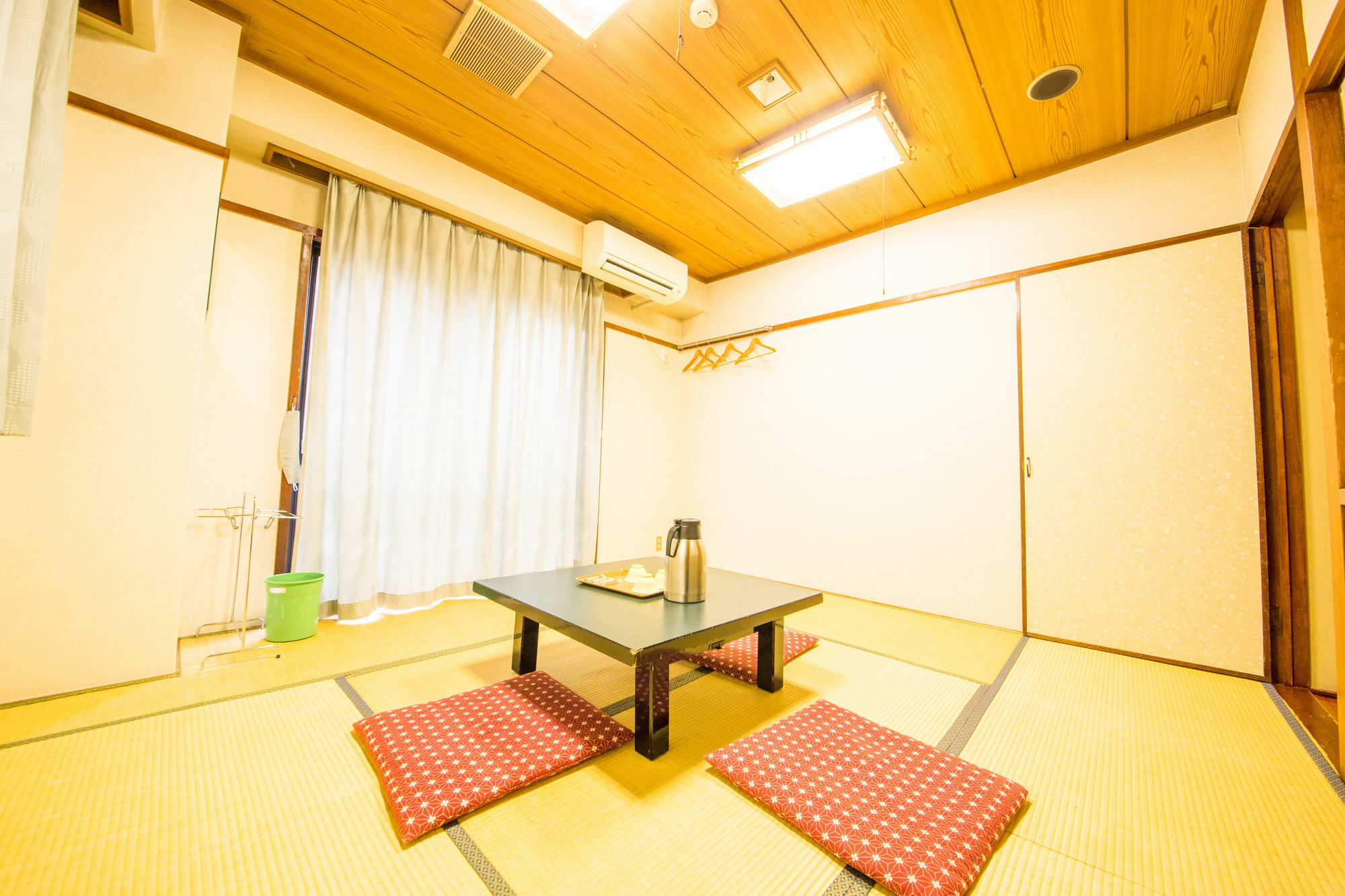 Azumaya Hotel 2*